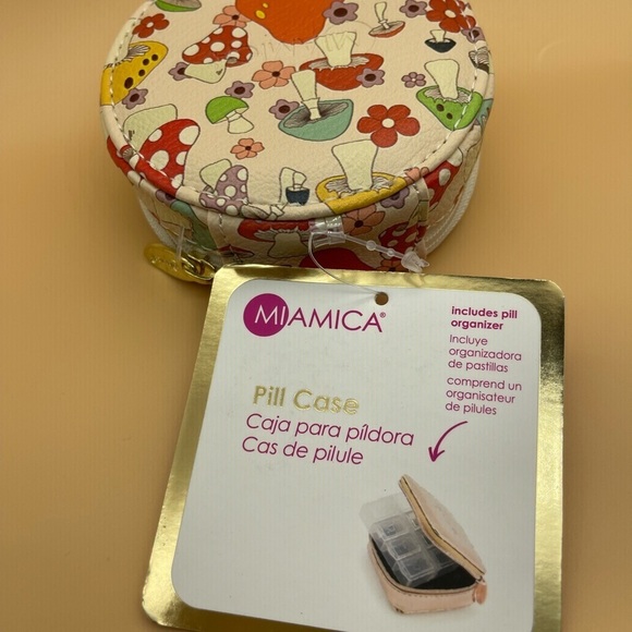 UO x Miamica Mushroom Print Daily Pill Case, NWT For Bundles Only - Picture 5 of 6
